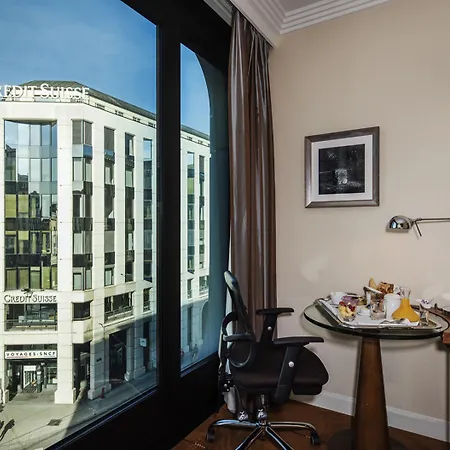 Hotel Warwick