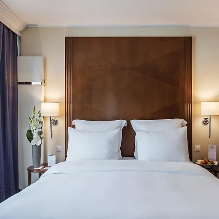 Hotel Warwick 4*