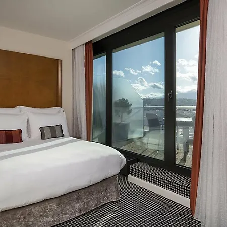 Warwick Hotel 4*